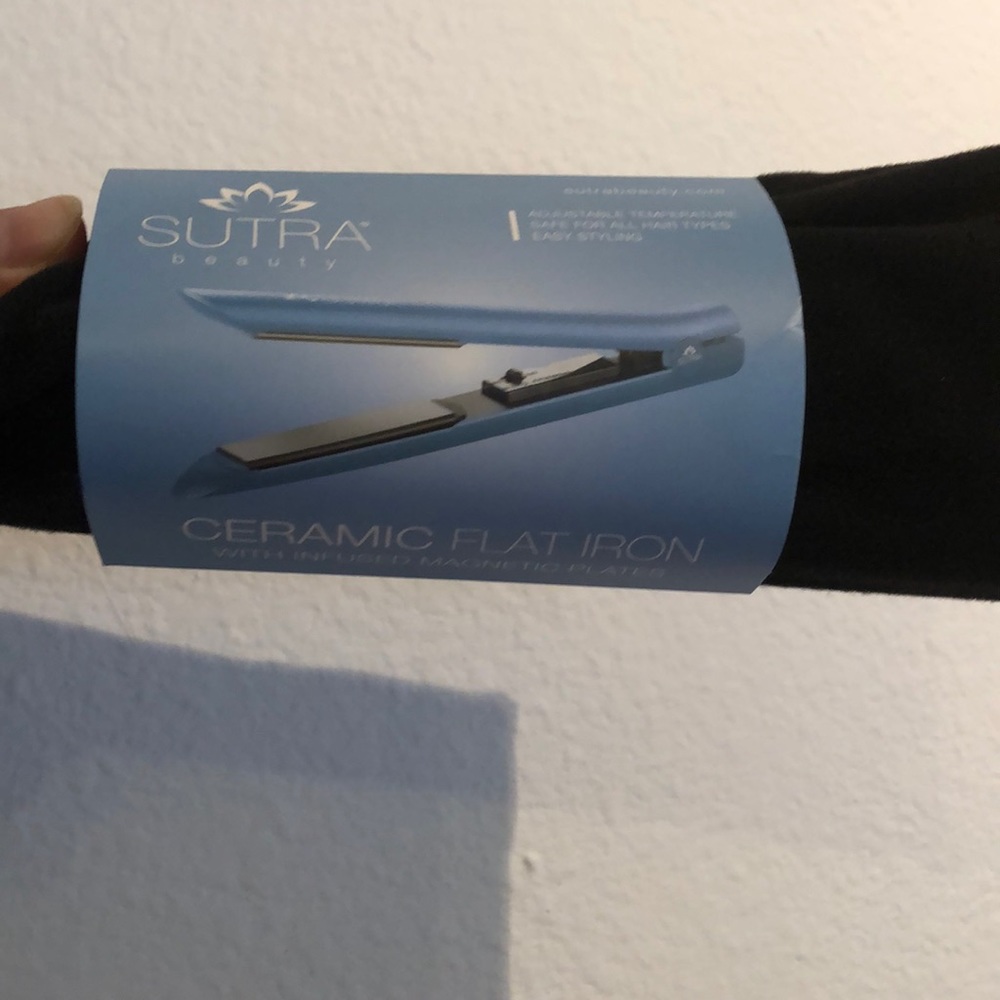 Sutra hair straightener